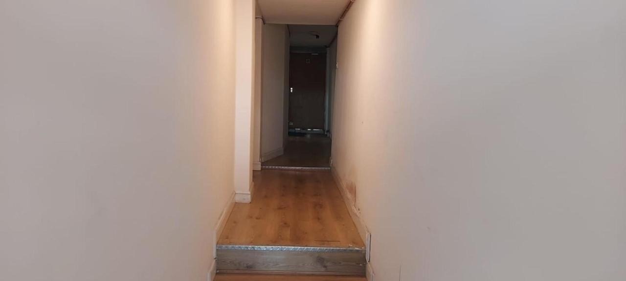 Lovely 3-Bed Apartment In Parkgate Rotherham Exteriör bild
